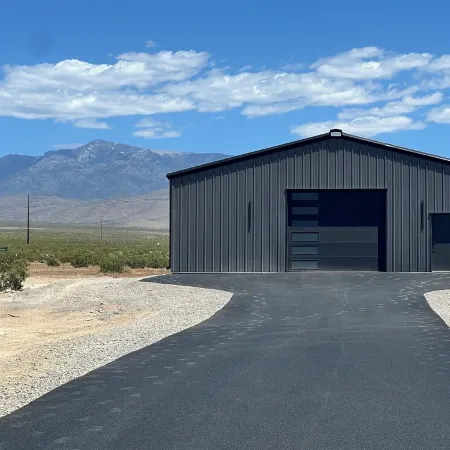 Barndominium Desert Escape - Mountain View, town close, gateway to Death Valley