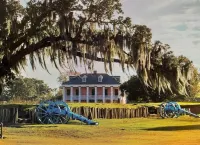 Historic Mansion, Five Miles from French Quarter