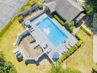 Tranquility with perfect location. Walk in unit NO STAIRS Golf course view