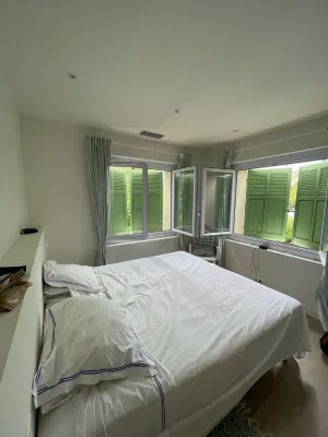 5 Bedroom Private Vacation Home in Carqueiranne