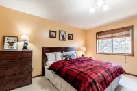 Minutes to Slopes, Family Friendly w/Game Room!