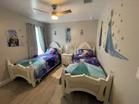 Wonderful 6 bedrooms home just 7 miles from Disney