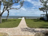 Core Sound beauty! Easy access to Core Banks and Cape Lookout. - SLEEPS 11 Hotels in Carteret County