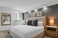 Oh-So-Close to Waikīkī Beach Condo  호텔