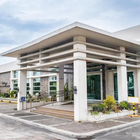 La Piazza Hotel and Convention Center Inc.