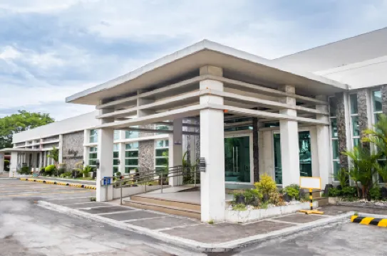 La Piazza Hotel and Convention Center Inc.