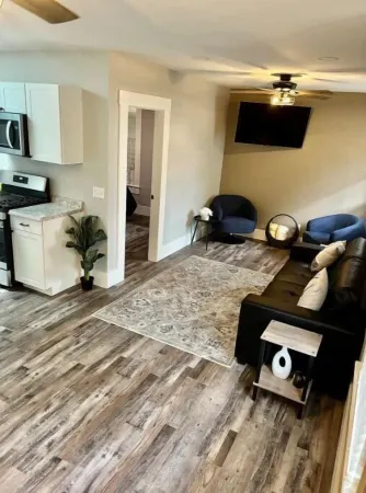 Manitou Apartment 2B Отели в г. Маниту Спрингс