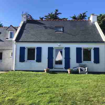 Belle Ile: Fully Renovated House Near Palace - Sea view - beach at 50m Hotel Exterior