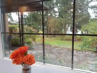 PEACEFUL WATERFRONT RETREAT 30-MINUTE FERRY RIDE FROM SEATTLE!