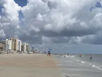 Cozy Low Rate-WalktoBeach Townhouse-Unit#1 Quoted-1Bd/1ba/LR/ Full Kitchen-Wifi 데이터나 비치 쇼어스 호텔