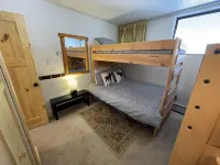 2Bd/2Ba Spacious Condo - Mountain views - Hot Tub - balcony