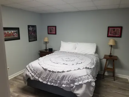Basement Apt near Athens,  Clemson, Lake Hartwell & Commerce-Shared Pool&Hot Tub