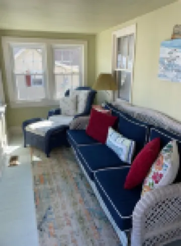 Cottage On Famous Chincoteague Island-Famous Wild Ponies