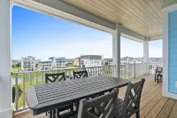 Private Pool, Elevator, Stunning Views!