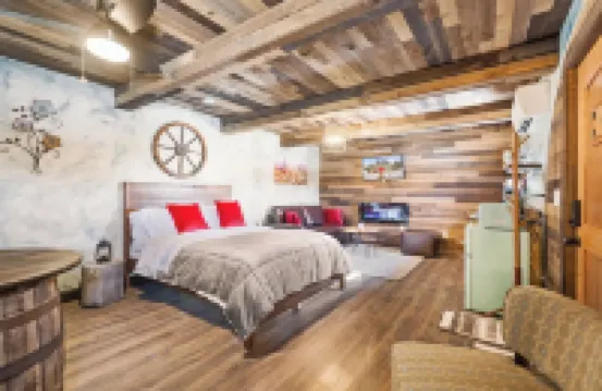 Unique Gem Hobbit Inspired Cabin Hot Tub Sauna Pet Friendly Best Nights Sleep