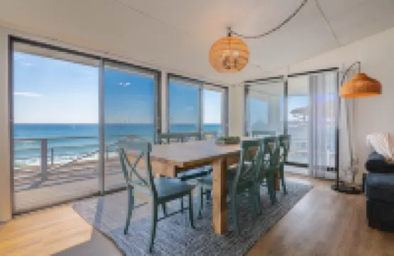Oceanfront 4 BR/2 Bath Long Beach Vacation Home - Grill, Outdoor shower, AC