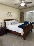 Beautiful 10 acre wooded estate with 4 bedrooms, 4 1/2 baths & private pool. Hotels in 