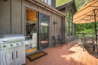 Escape to Sapphire: Luxurious Home with Panoramic Mountain Views Các khách sạn ở Cashiers