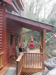 Cozy mnt cabin centrally located in the High Country!