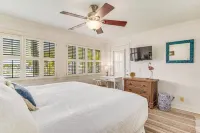 Walk to Florabama from Renovated Ground Floor 2Bd-2Ba w/ Pickleball, Boat Slips