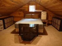 Secluded cabin in the woods-UTV, hunting, fishing, pet friendly