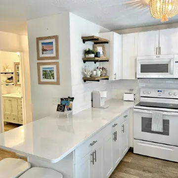 Downtown Stuart Coastal Cottage