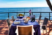 Wonderful luxury villa by the sea in the heart of the Sorrento coast Hotels in Nerano