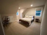 Spacious Home with Amazing Views - 2 Min Drive to  Beach/Water Access - balcony