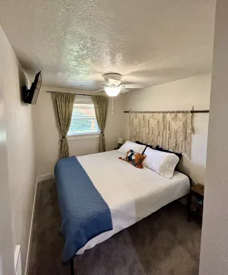 Pocatello Hidden Haven. Perfect for families in Highland area. Hotels near Christ Church