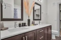 Everything You Need In This Modern & Chic Space!