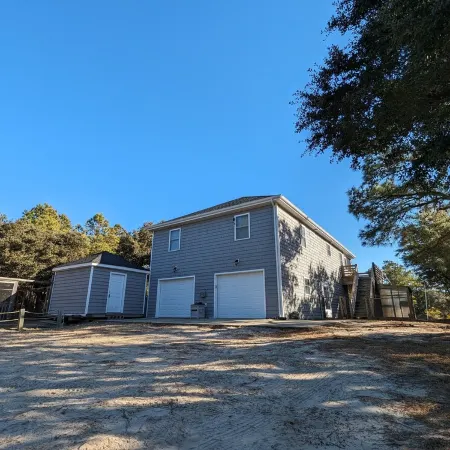 The Salty Seahorse!4x4 beach, private dock, hot tub, pool, Horses. Pet-Friendly