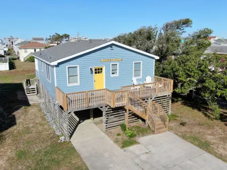 Koko’s Cabana- Walk to Everything!  Beach, Shopping, Restaurants, Mini Golf Отели в г. Килл-Девил-Хилс