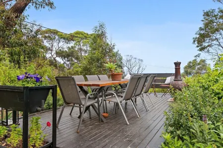 HARRY - relaxing beachside stay with great view Отели в г. Сепарейшен Крик