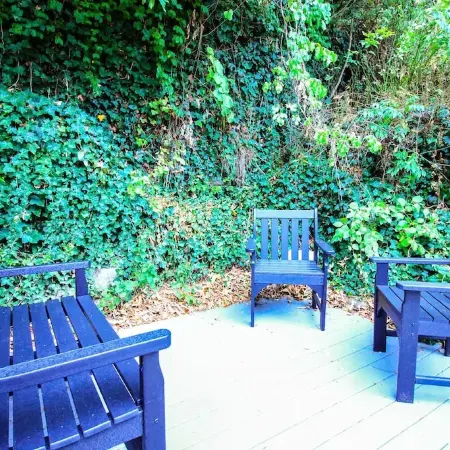 Loft on Main - DWTN, Beach, PVT Deck, Coffee Bar
