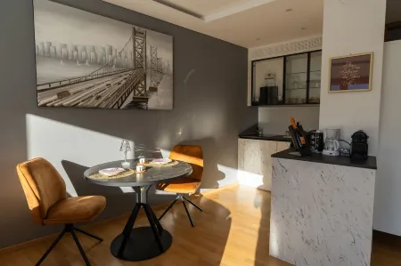 Ausblick Kleinjuwel im Herzen Merans mit Parkplatz, Panoramablick und Bike Raum Отели в г. Мерано