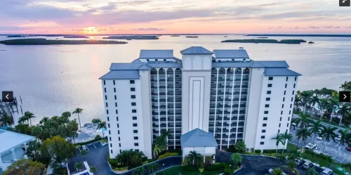 Beachfront 10th Floor Resort Condo -  Breathtaking views
