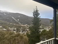 Penthouse two level Apartment with Mountain Views Hotels in Thredbo