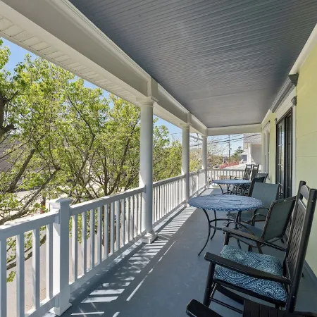 Crocus by the Sea Ocean Serenade Close to Everything Free Beach and Pet Friendly