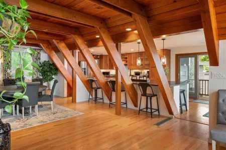 The Great Escape - Picturesque Sebago Lake