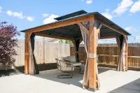 Serenity, a tranquil 4-bed, 3-bath home minutes away from UC Merced. Hotel dekat University of California, Merced