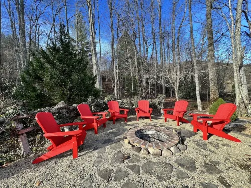 Golden Acres Ranch Hot Tub,Game Room, Creek & Mtn View. 8m from DT Highlands