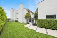 Private Del Mar Casita Guest House - Ocean Views, Blocks from Downtown & Beach