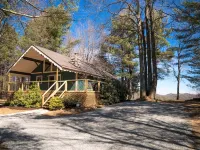 Sleep6,Hottub,Firepit & Wood,Private, Views, 30mins from App Ski Reduced Rates! Hotels in Pine Swamp