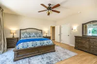 Luxury Home In Arnold With Tons of Privacy & Space - Pools