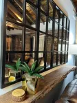 Livery Loft: our other BEST downtown location! Award winning! Come see why. Hotel dekat ALDI