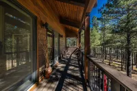 Beautiful, Huge Home on Golf Course and close to Ski Resort. Recently Renovated!