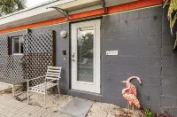 Pool House in The Center of Wilton Manors