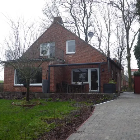 House on the terp, vacation apartment#2 DG