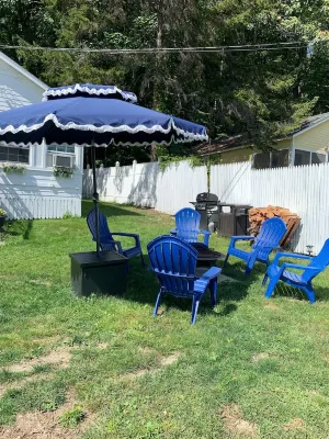 GREAT Newly Renovated  Sebago Lake- short walk to Nason`s beach🏠🏖🚗