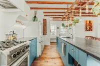 Cozy family friendly private apartment farm stay Hotels in Stratham